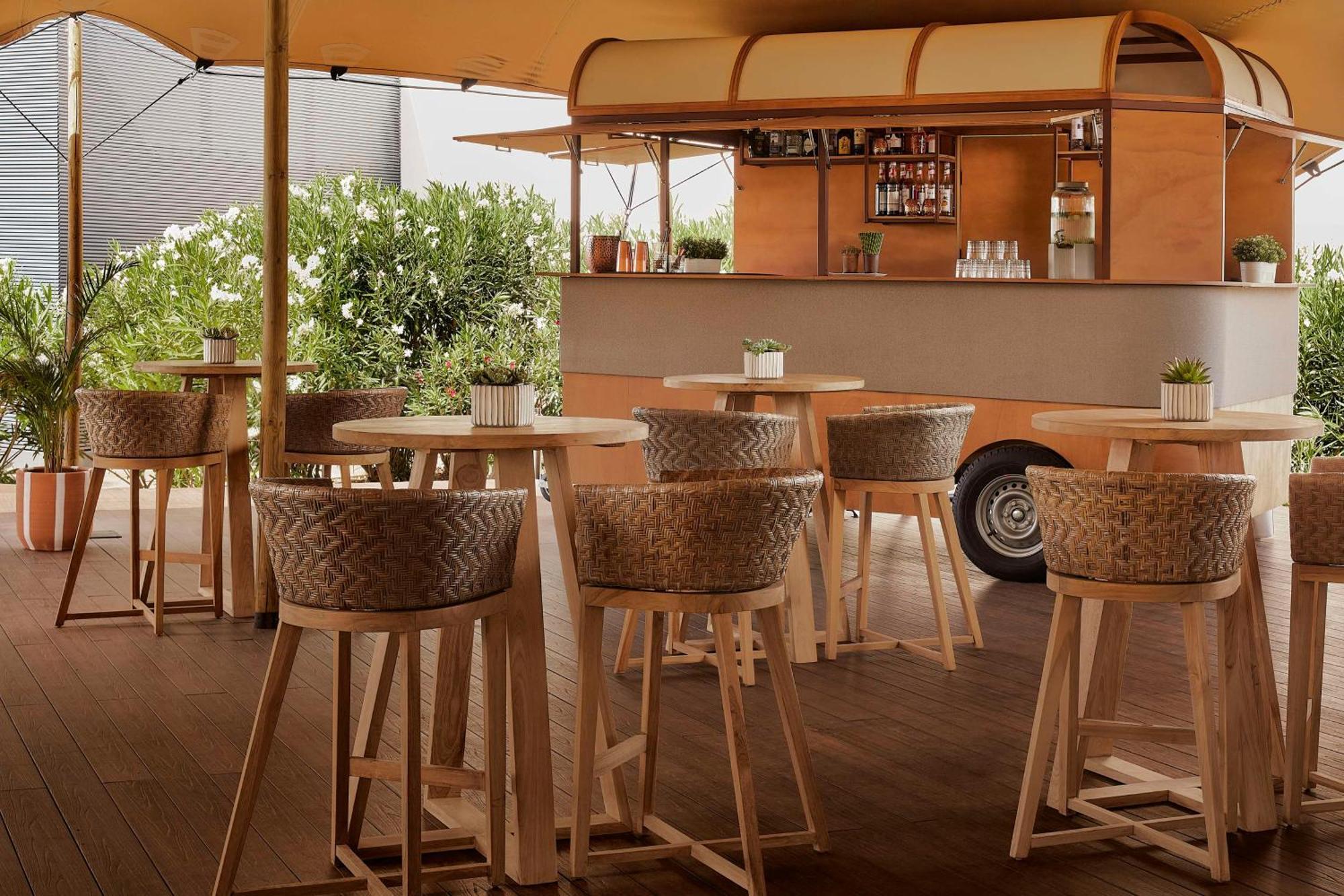 Tivoli Alvor Algarve Hotel Ngoại thất bức ảnh The interior of a mobile bar