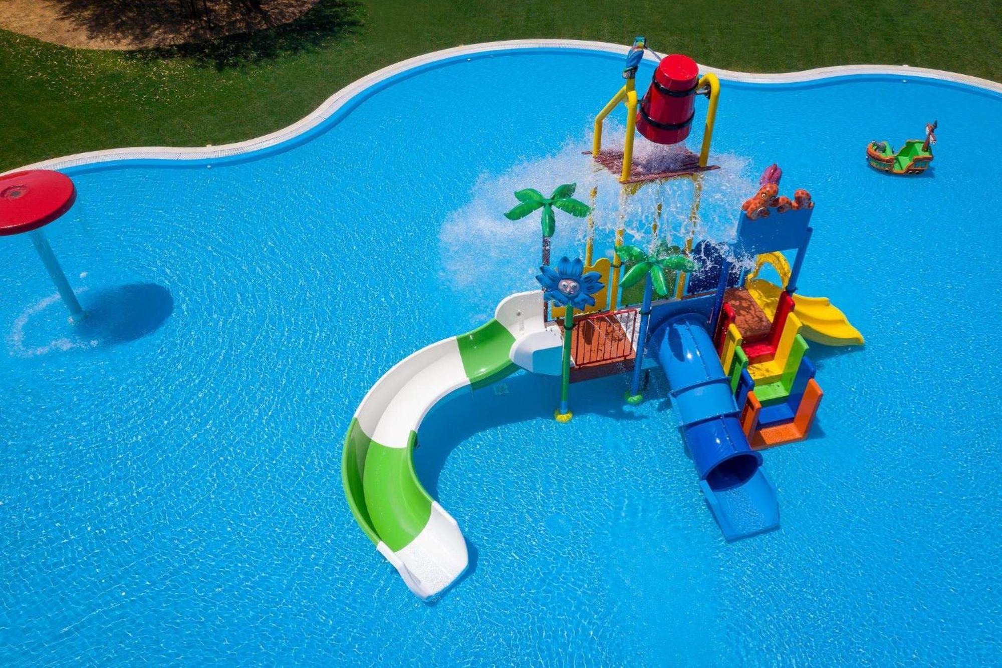 Tivoli Alvor Algarve Hotel Ngoại thất bức ảnh Aerial view of the water park